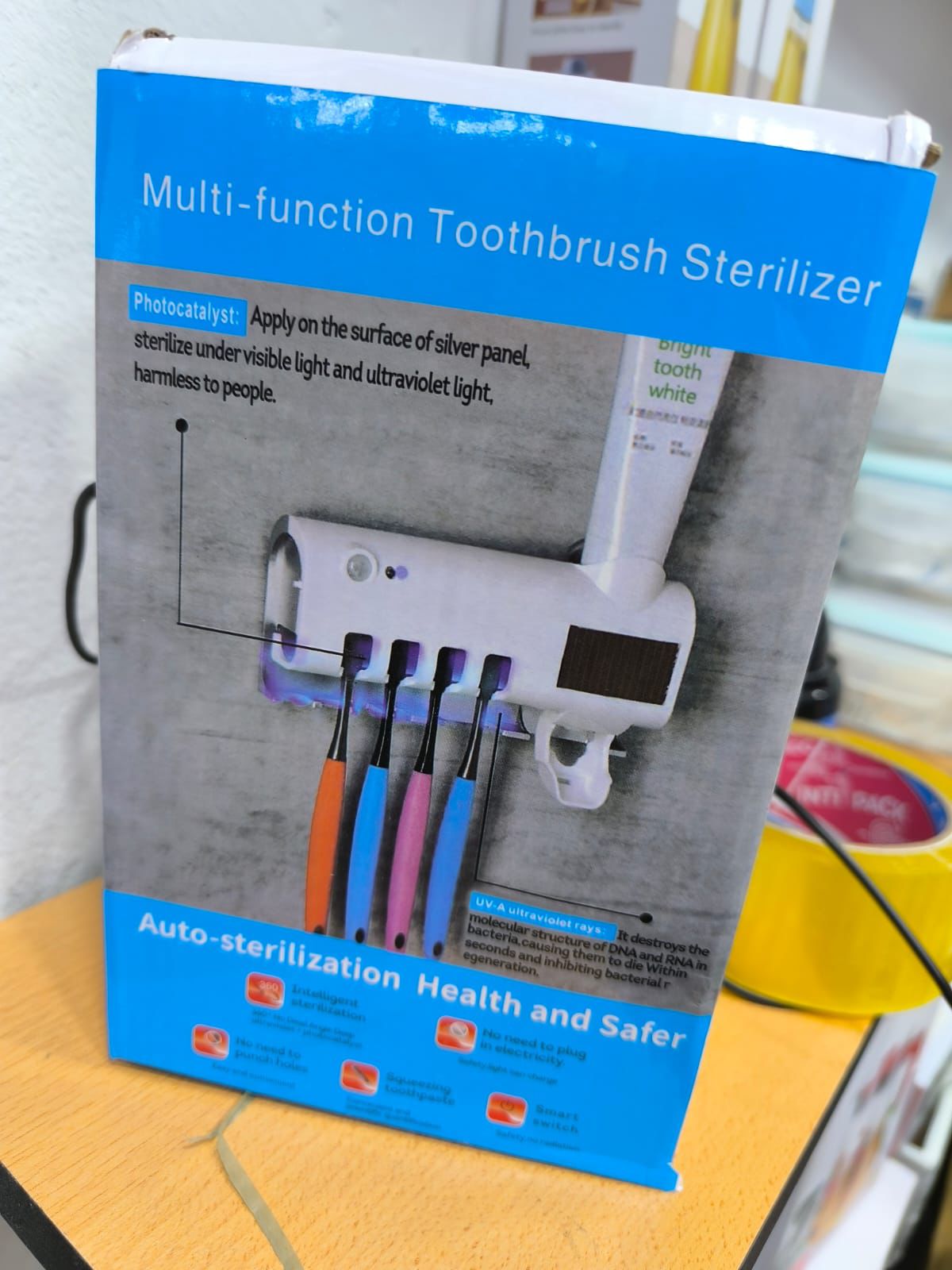 PORTA CEPILLO CON ESTERILIZADOR UV
